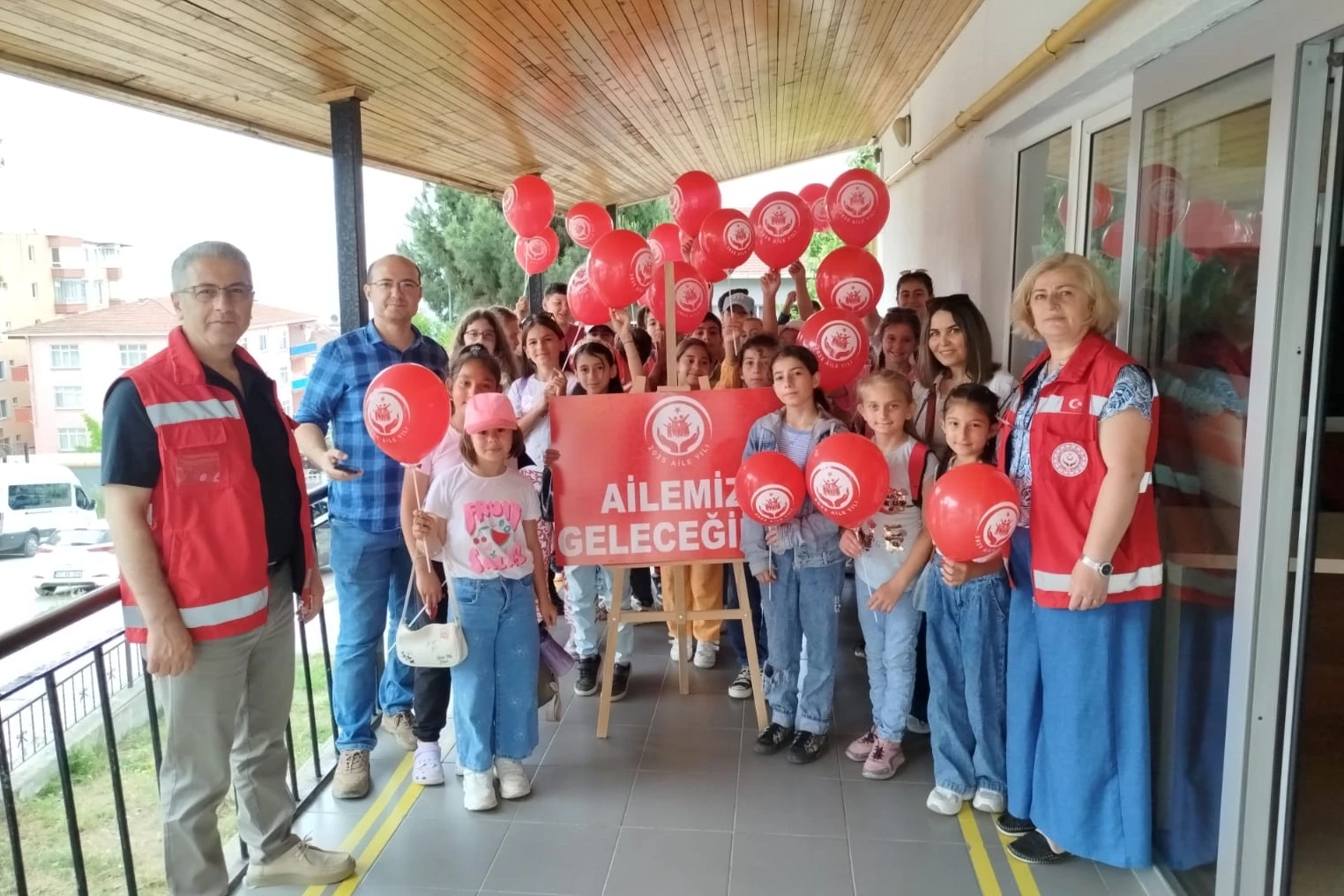 Öğrencilerden 